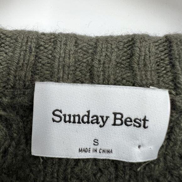 Aritzia Sunday Best Peggy Cropped Sweater Womens Small Olive Green Cable Knit - Picture 4 of 8